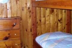 twin-bed-cabin-1-cs
