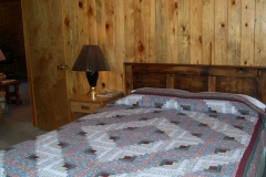 Cabin 5 Queen Bd 2