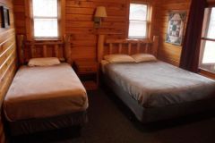 CR-Queen-Twin-Bedroom